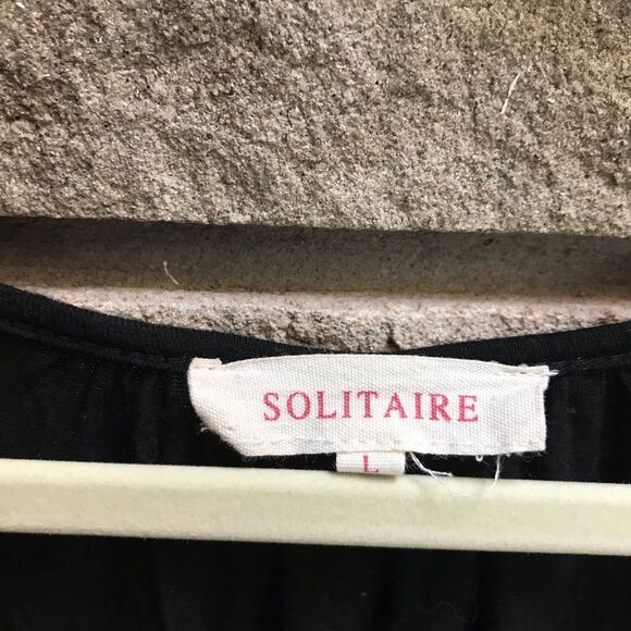 Solitaire Floral Rose Embroidered Lace up Neckline Top Black Red Large feminine - Picture 4 of 8